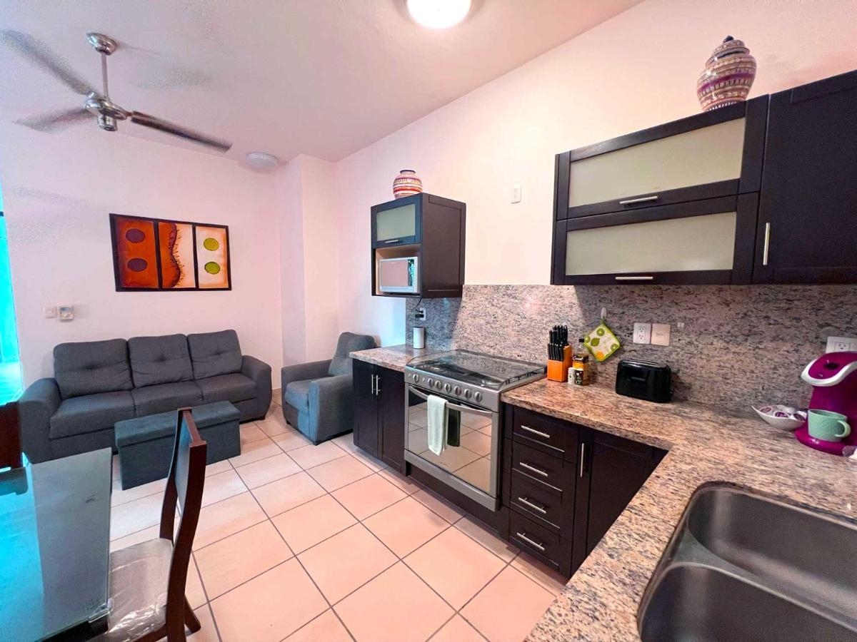 Cardenas Suites بويرتو فالارتا المظهر الخارجي الصورة